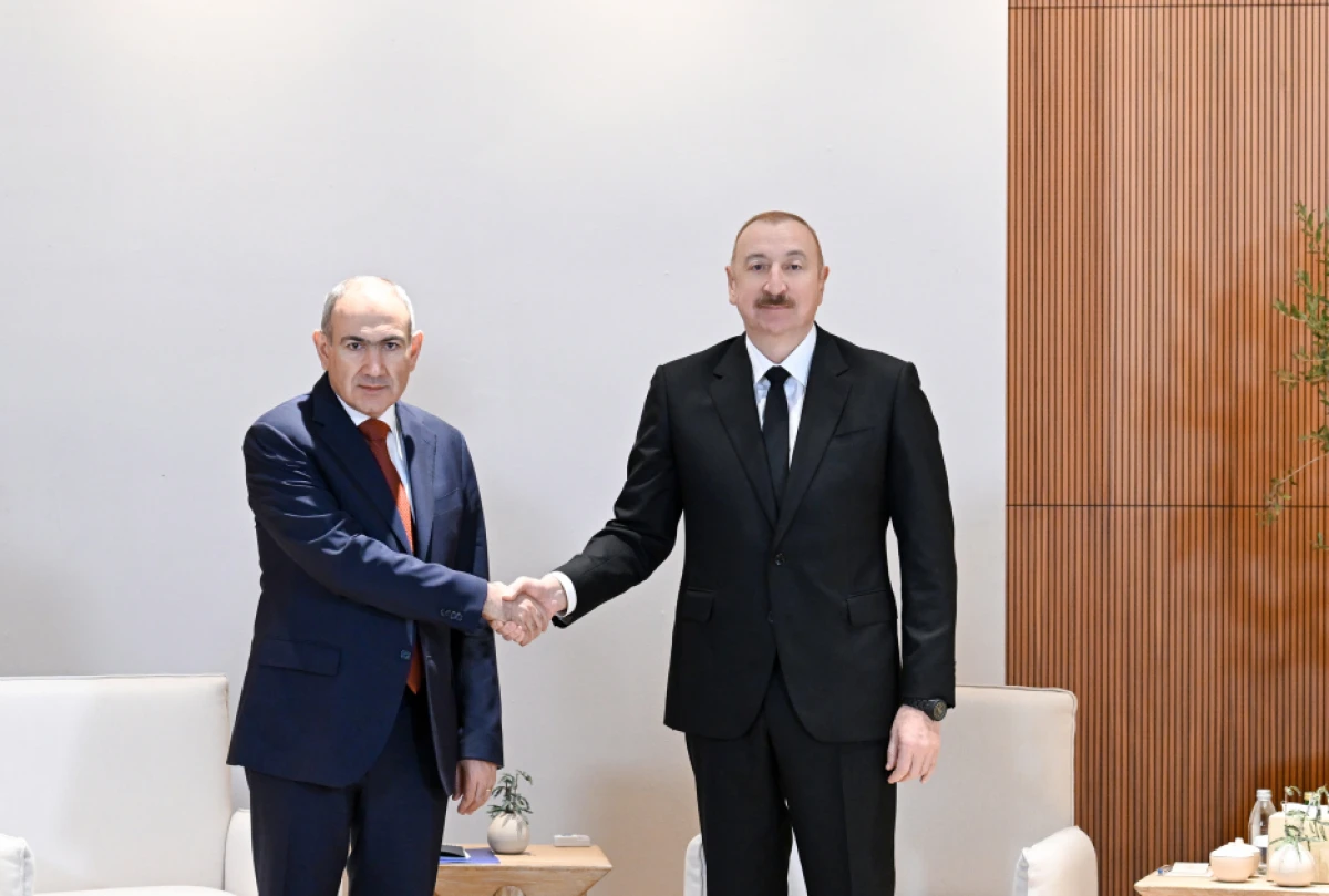 Əbu-Dabidə İlham Əliyev və Nikol Paşinyan arasında geniş tərkibdə görüş keçirildi - YENİLƏNDİ 2 — 7