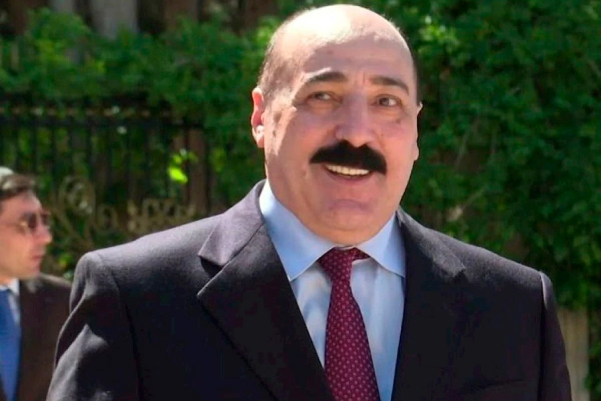 Şəmsi Səmədzadə və oğlu axtarışa verildi