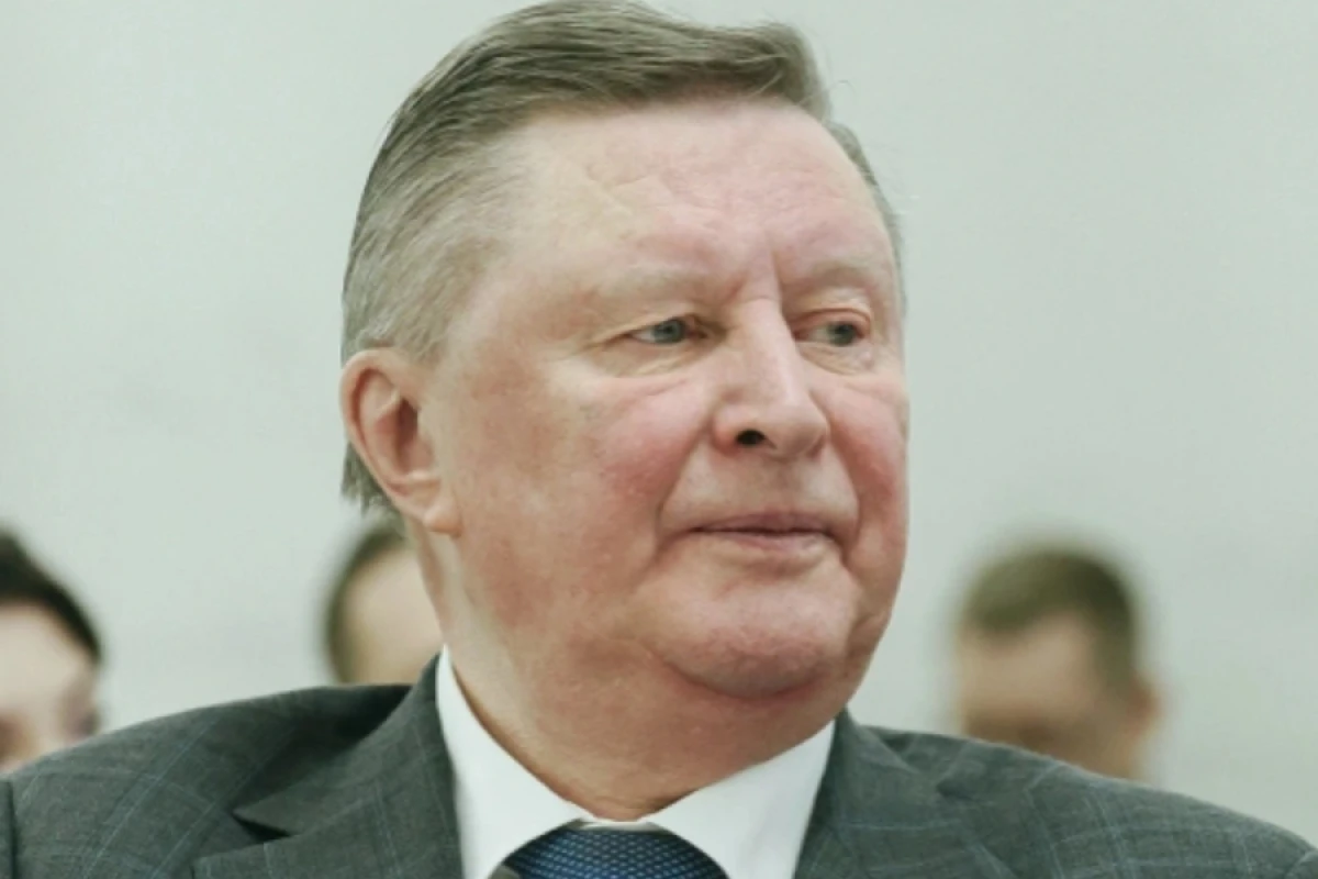 Putin Sergey İvanovla bağlı fərman imzaladı