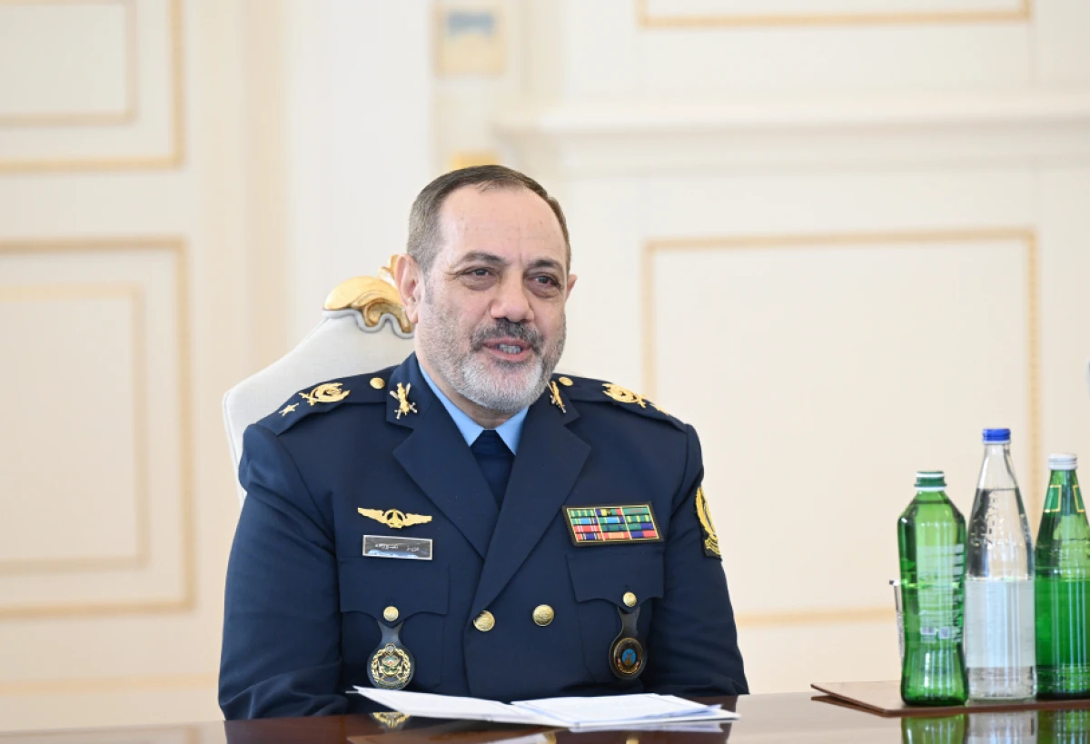 Prezident İranın müdafiə və silahlı qüvvələrə dəstək nazirini qəbul etdi — 1