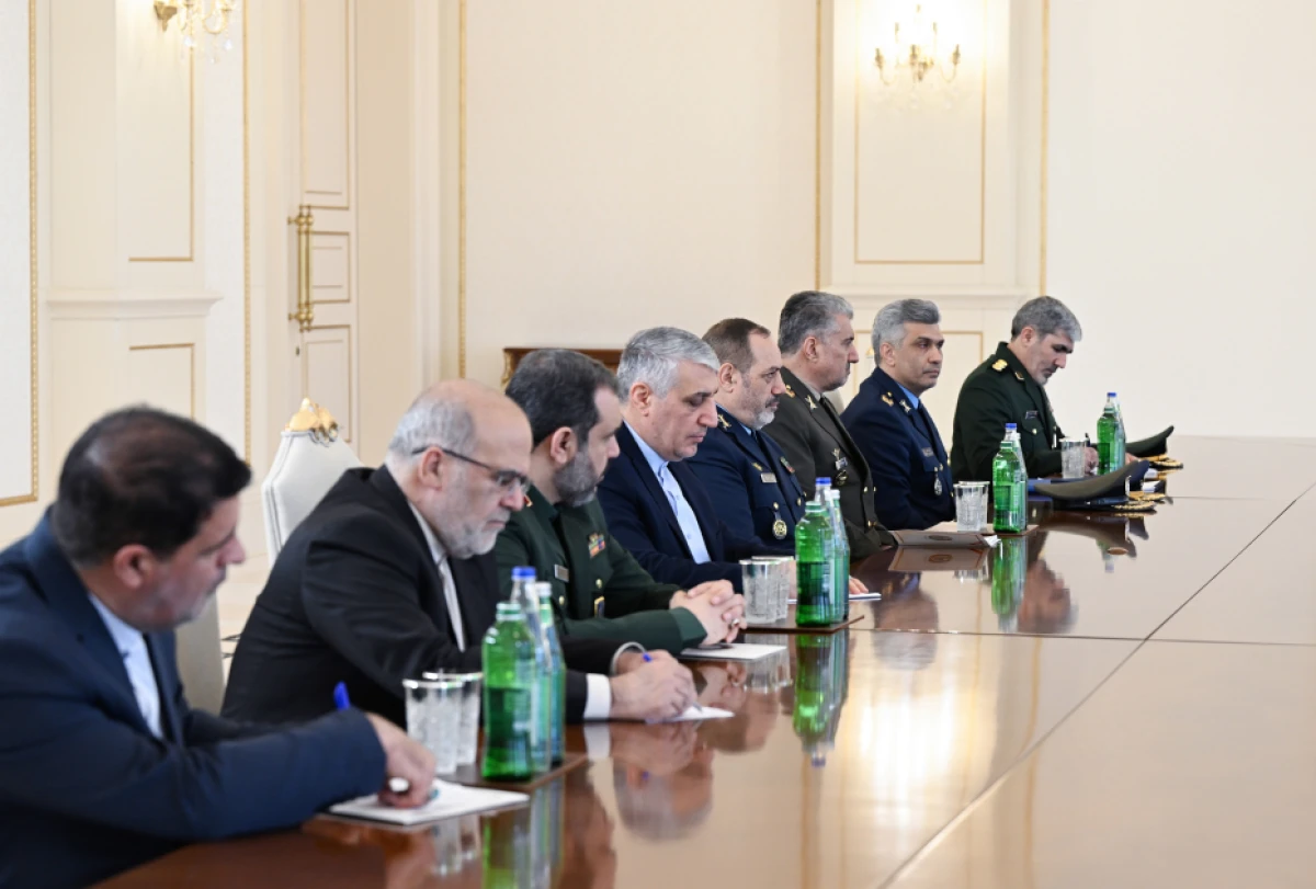 Prezident İranın müdafiə və silahlı qüvvələrə dəstək nazirini qəbul etdi — 3