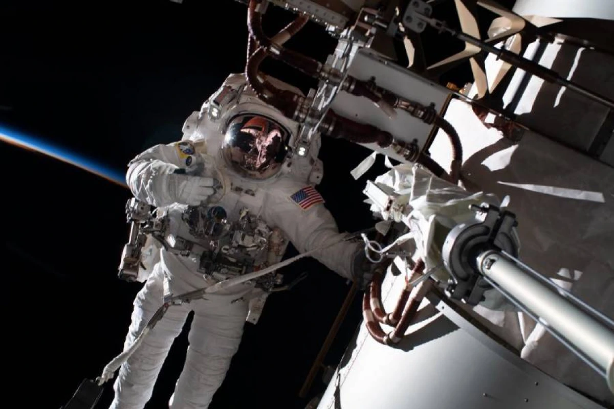 NASA astronavtlara smartfon istifadə etməyə icazə verəcək