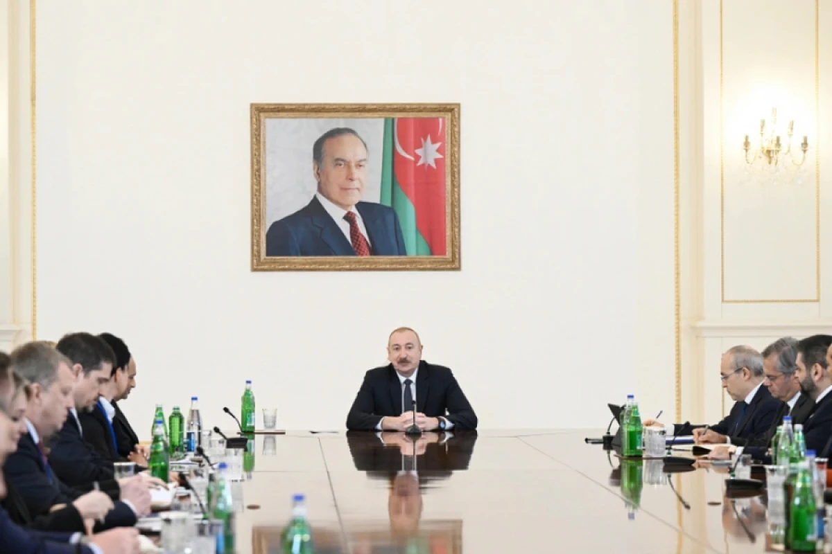 İlham Əliyev: "Ermənistan ərazisindən keçəcək və sonra Orta Dəhlizin daha bir davamına çevriləcək yeni dəmir yolu tikilir"