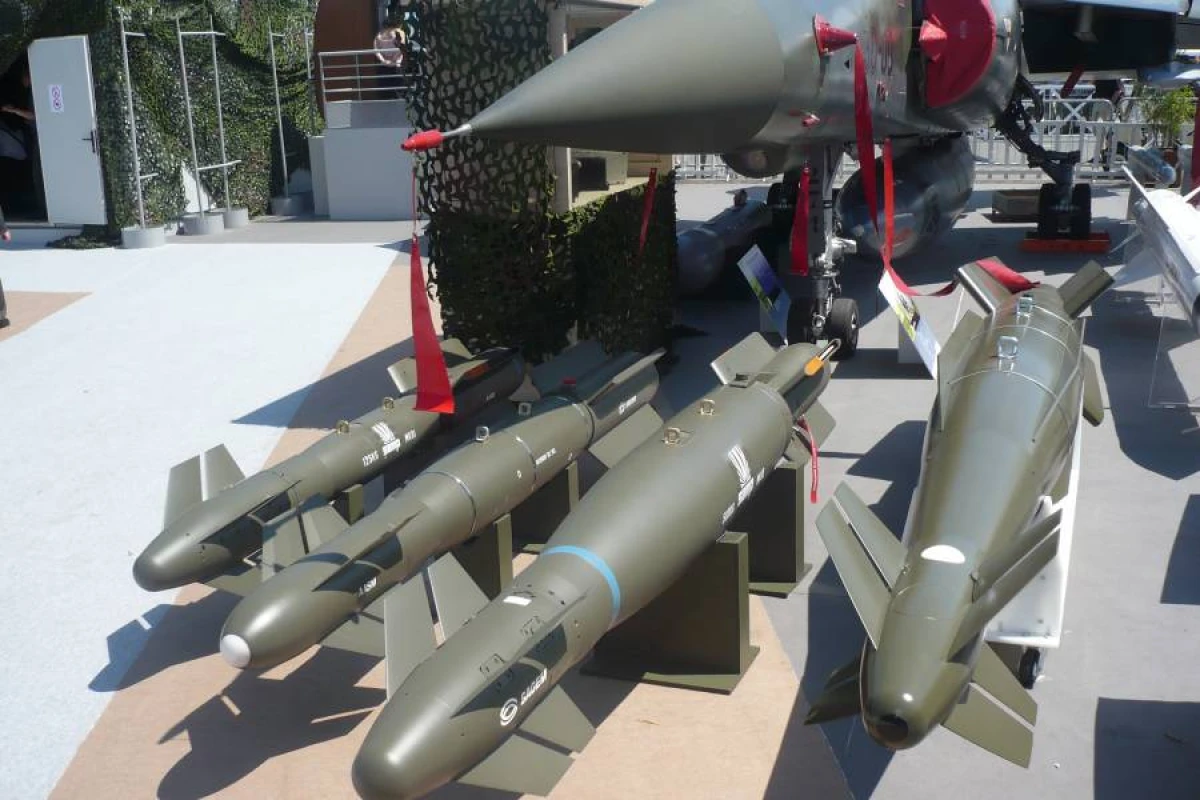 Ukrayna Fransadan rekord həcmdə idarə olunan bombalar gözləyir