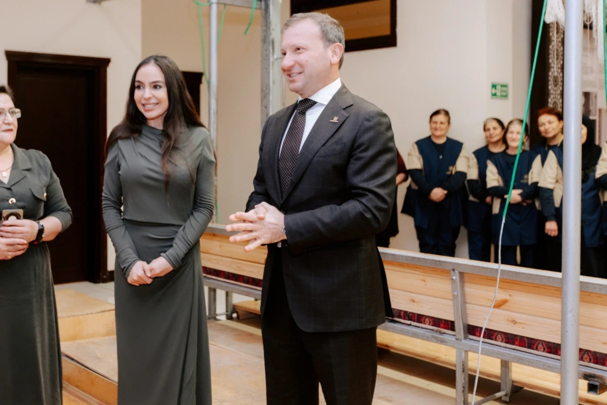 Şuşa məscidi üçün hazırlanan dairəvi əl xalçasının kəsim mərasimi oldu — 5