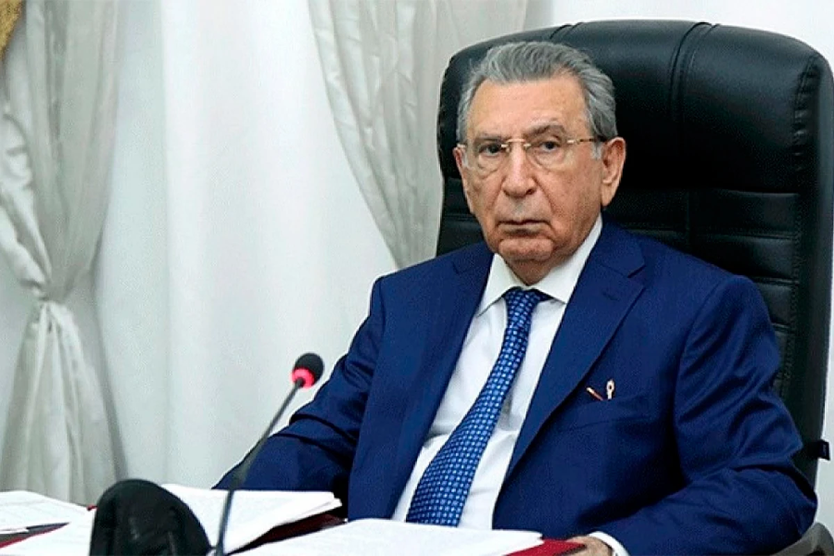 TƏCİLİ! Ramiz Mehdiyevin danışdığı qadın GÖRÜN KİM İMİŞ