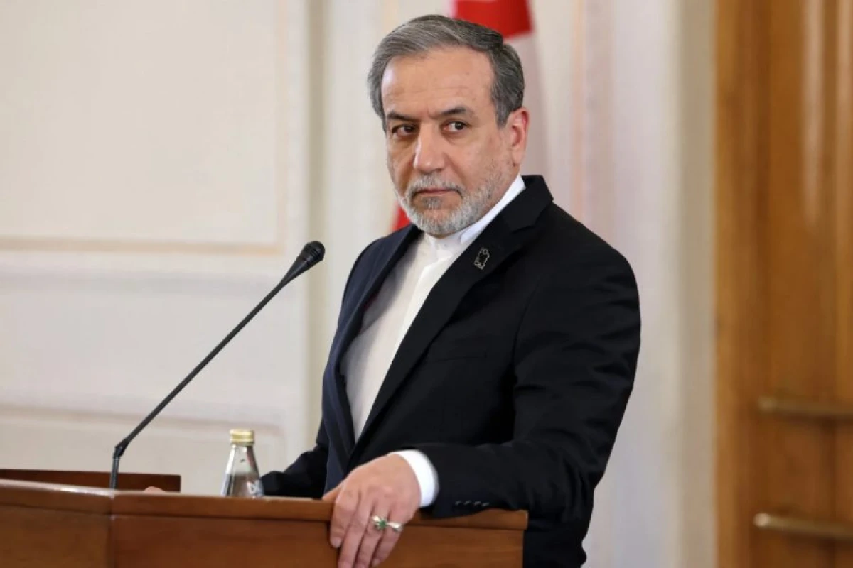 İran XİN başçısı ABŞ ilə danışıqlar üçün İsveçrəyə getdi