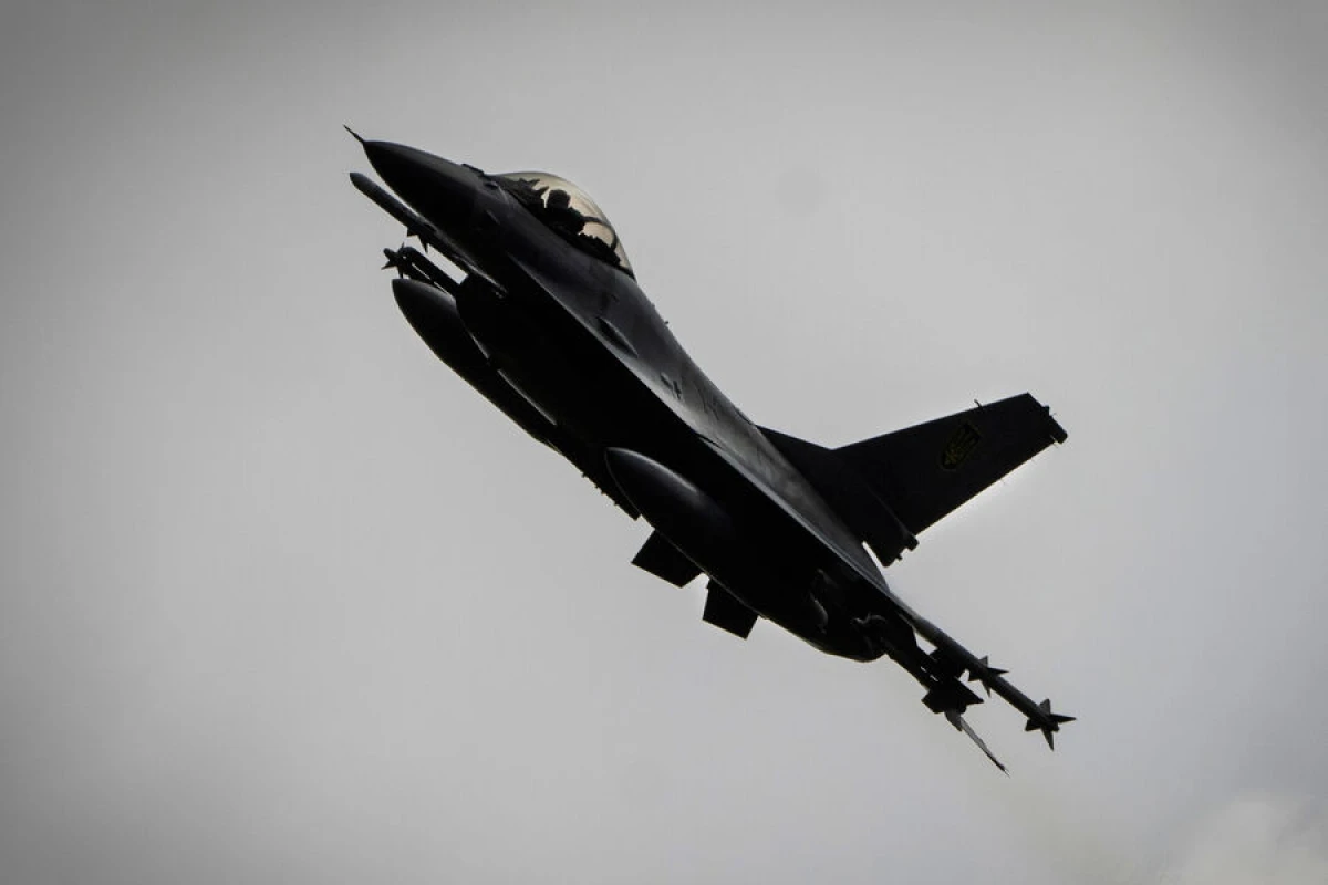 Ukrayna "F-16"larla bağlı iddianı təkzib etdi