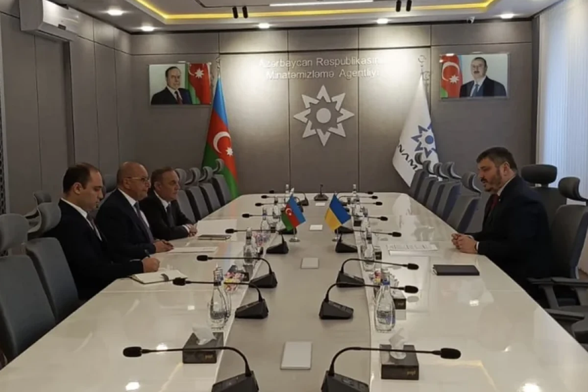 Yuri Qusev Vüqar Süleymanovla görüşdü