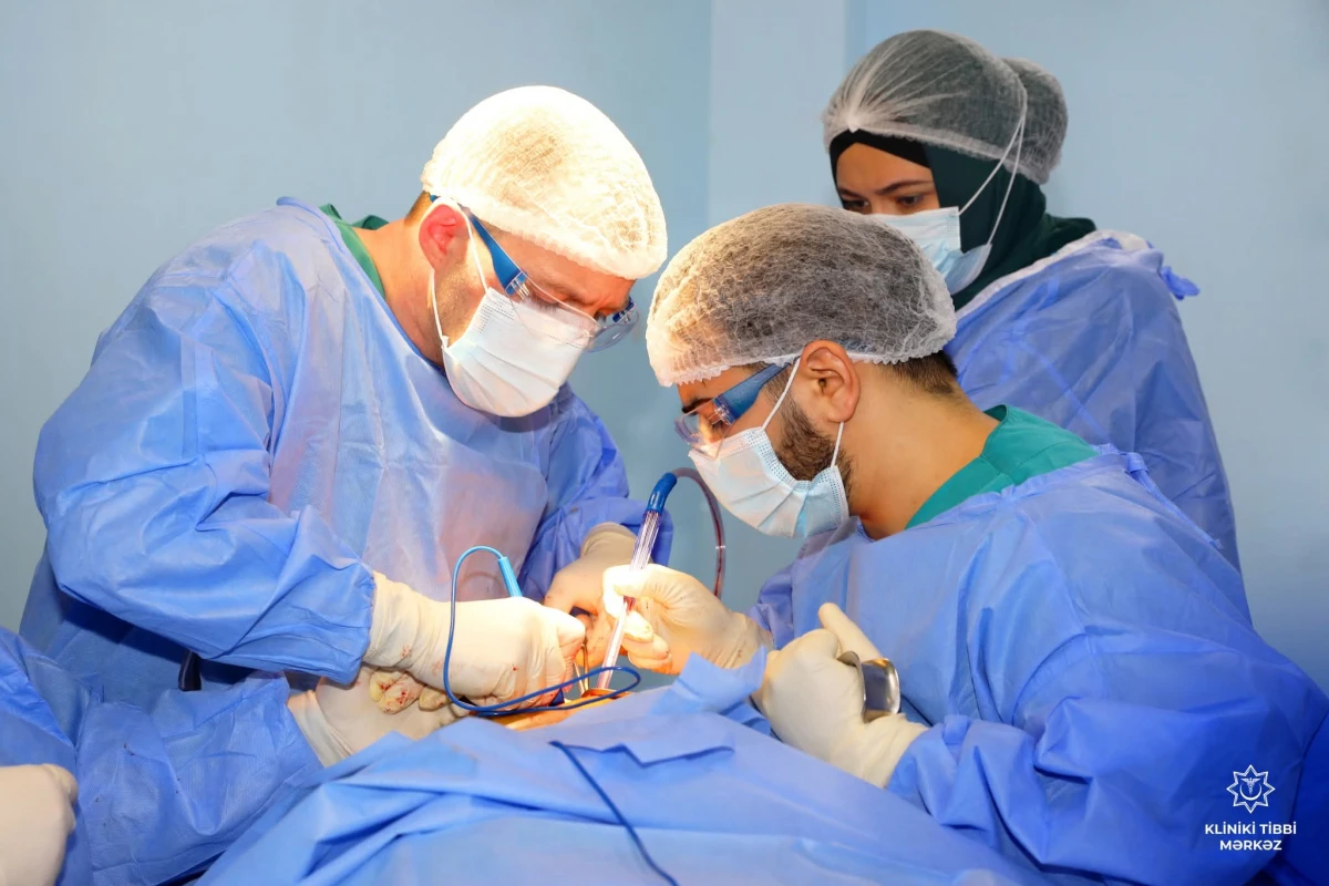 KTM-də total endoprotezləşdirmə əməliyyatı icra edildi