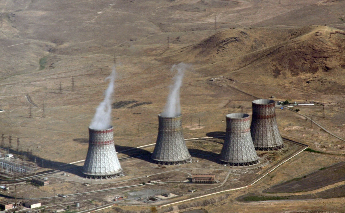 Erməni nazir: "Metsamor AES-i 2046-cı ilə qədər saxlamaq mümkündür"