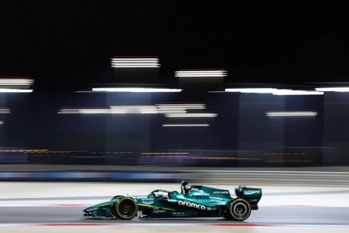 Testlər qırmızı bayraqlarla dayandı: F1 bolidləri problemi ilə gündəmdə