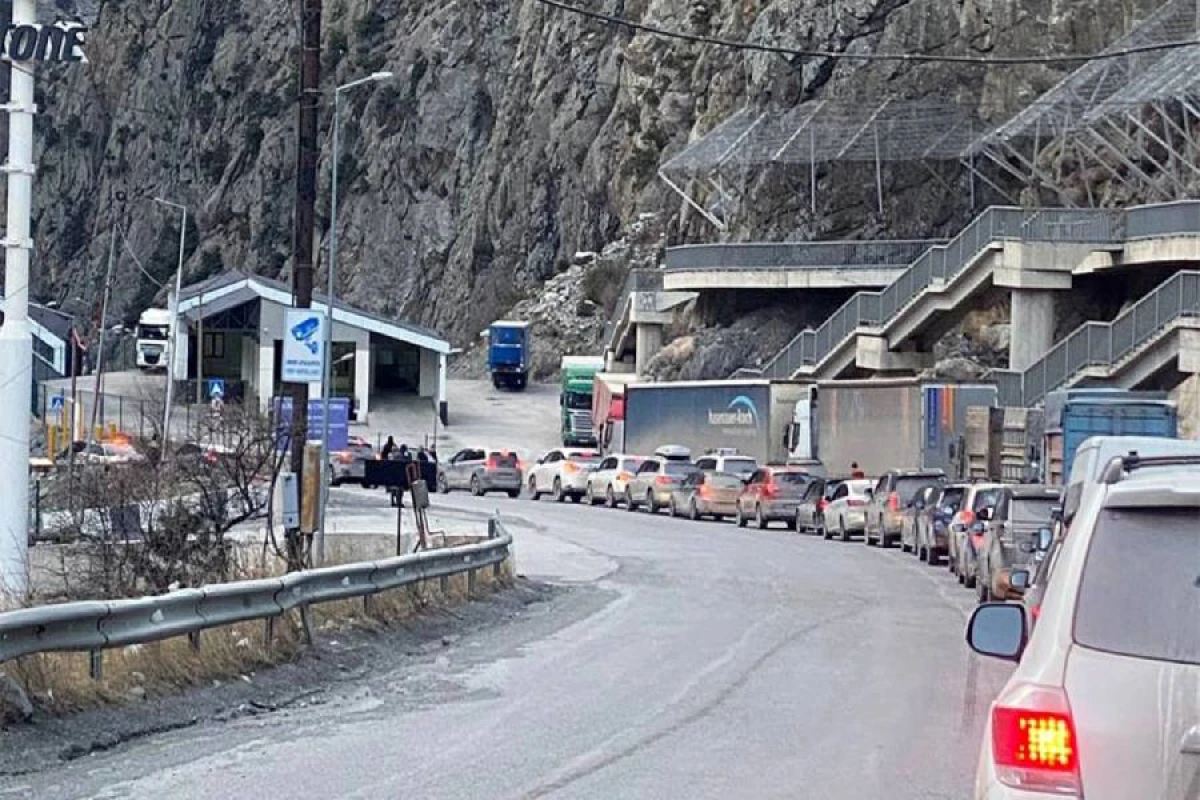 Gürcüstan erməniləri Rusiyaya buraxmadı