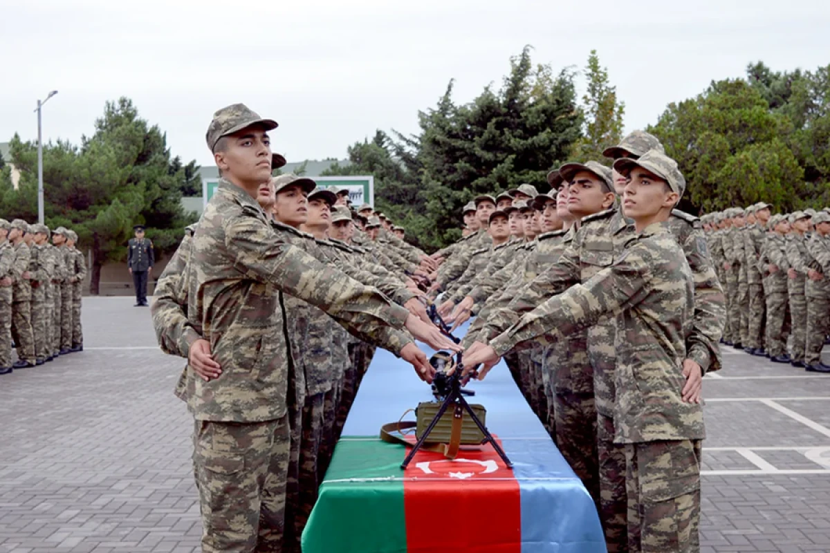 Prezident müddətli həqiqi hərbi xidmətə çağırışla bağlı sərəncam imzaladı