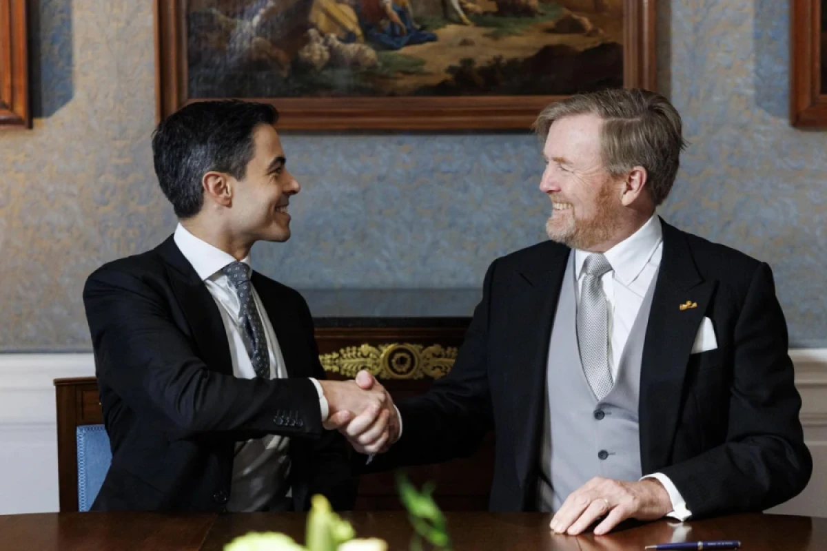 Niderlandda ən gənc baş nazir and içdi