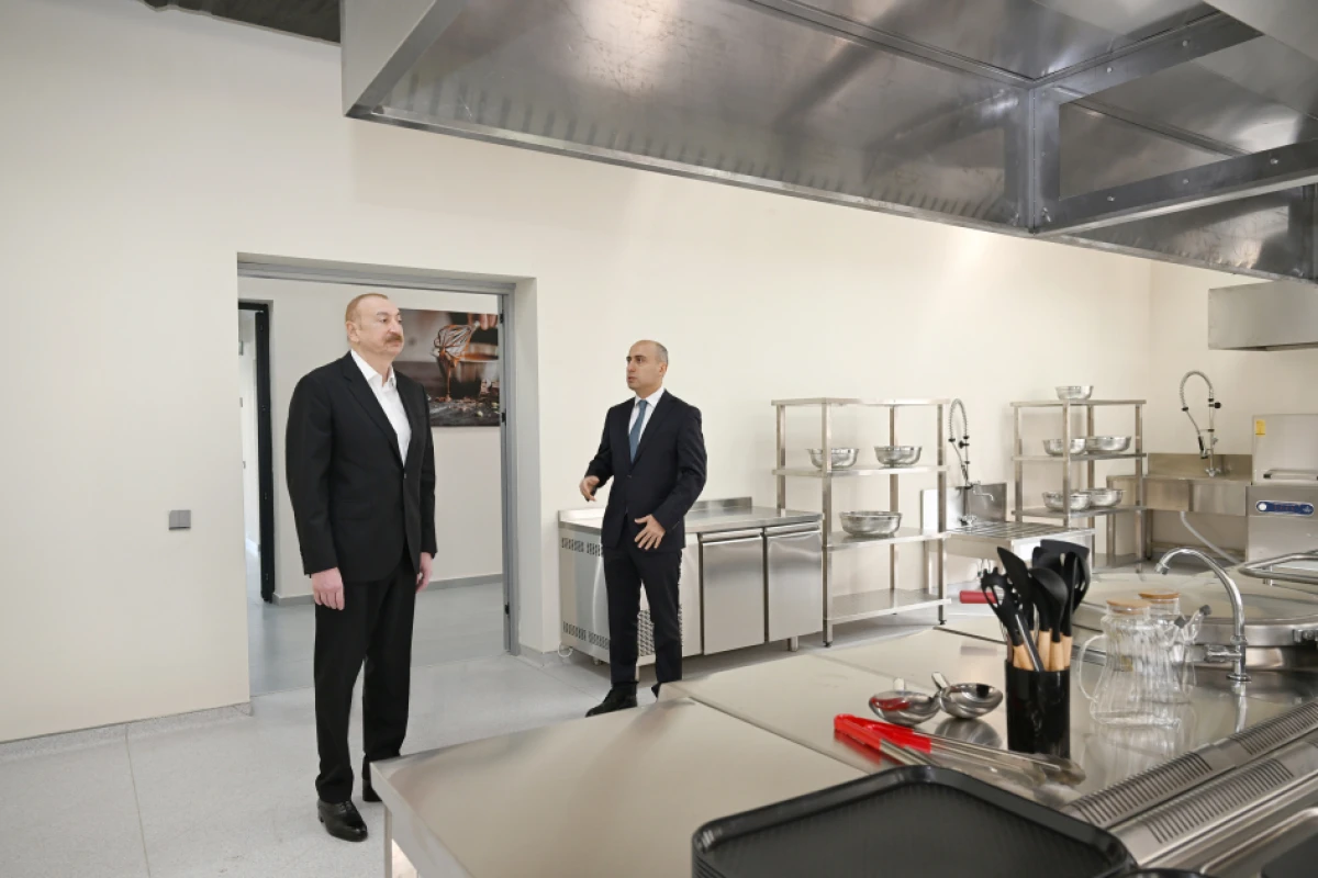 Prezident İlham Əliyev Lənkəran Dövlət Peşə Təhsil Mərkəzinin açılışında iştirak etdi — 3