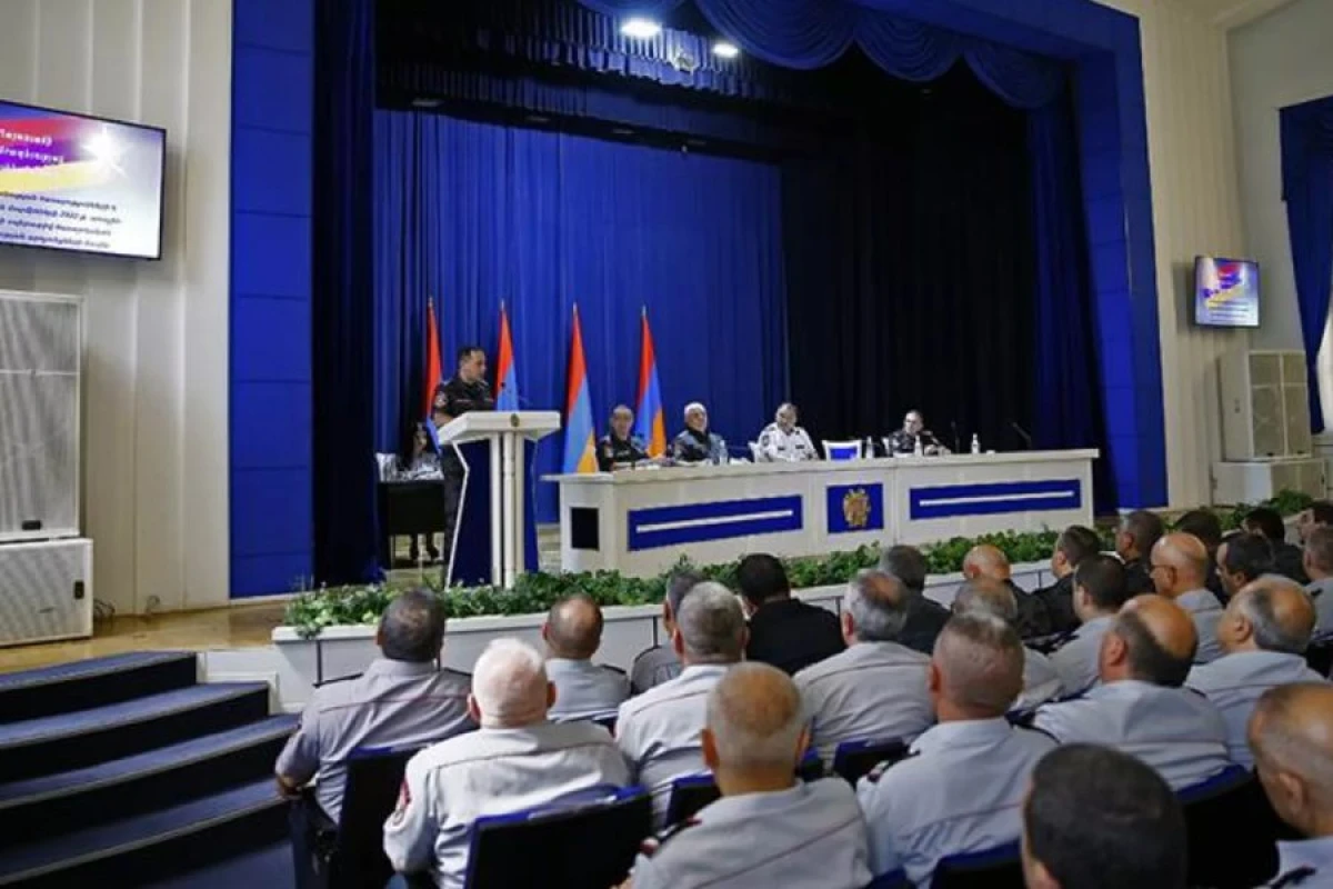 Ermənistanda üç polis rəisi müavini vəzifəsindən azad edildi
