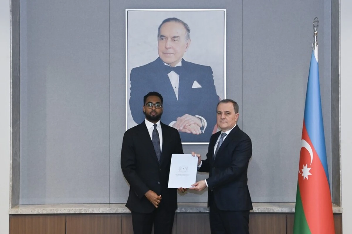 Somali səfiri etimadnaməsinin surətini Ceyhun Bayramova təqdim etdi