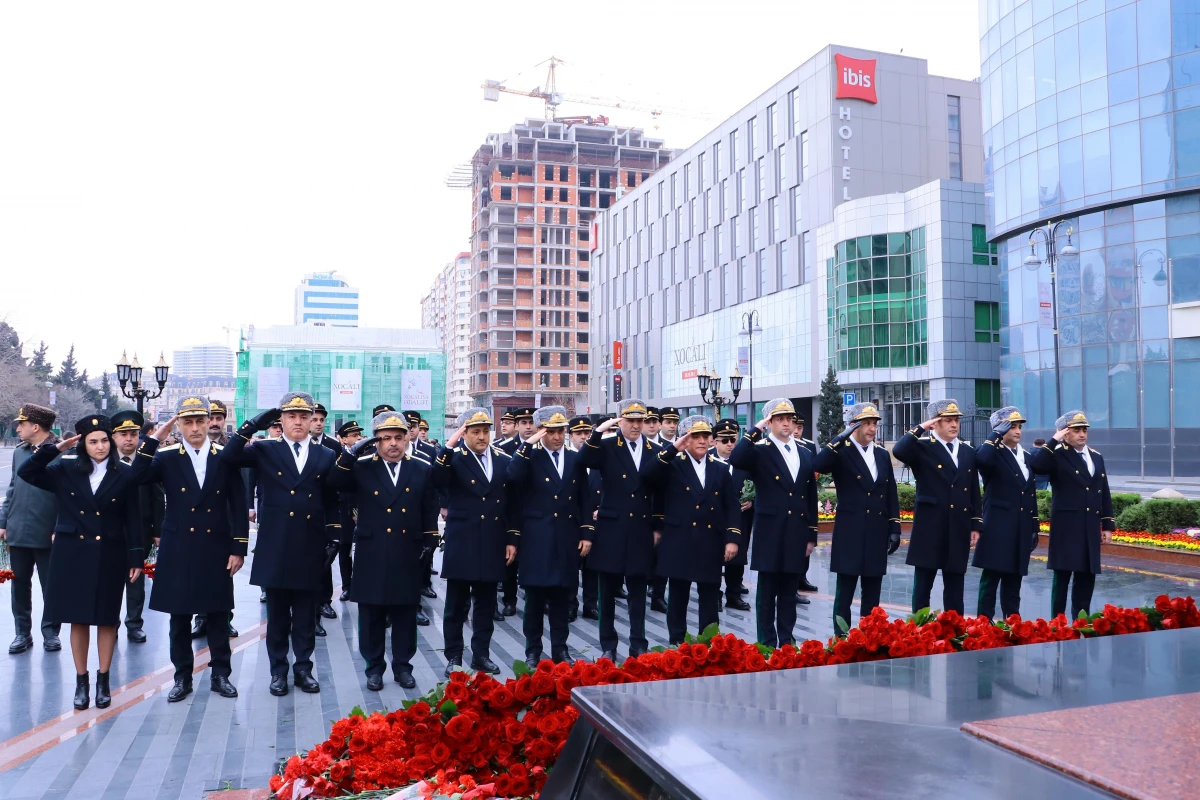 Prokurorluq əməkdaşları Xocalı soyqırımı abidəsini ziyarət etdi — 4