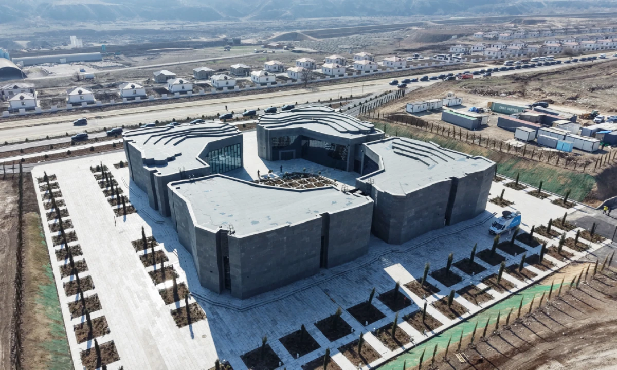 Heydər Əliyev Fondunun konsepsiyası əsasında yaradılan Xocalı Soyqırımı Memorialının xüsusiyyətləri — 9