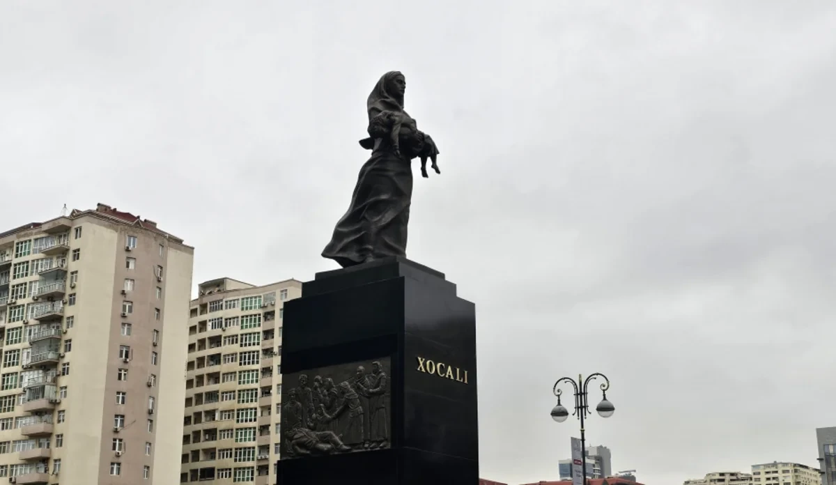 FHN kollektivi Xocalı soyqırımı abidəsini ziyarət etdi — 3