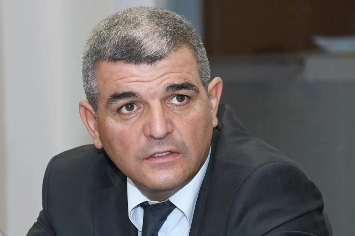 Fazil Mustafa: “Mürgüləyənlərin günahı böyükdür, yoxsa mürgülədənlərin?”