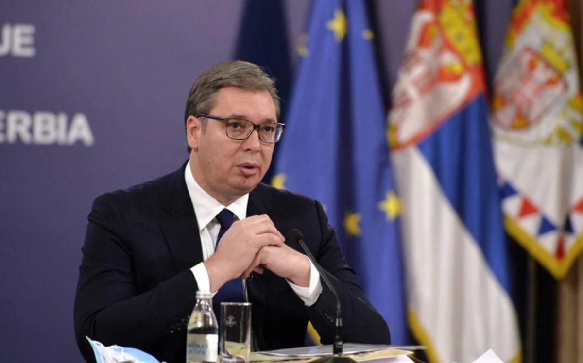 Vuçiç: "Serbiya ordusu gücləndirilir"