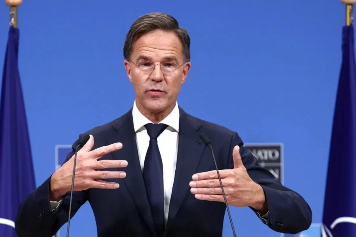 Rutte: "NATO-nun İran münaqişəsinə qarışmaq planı yoxdur"