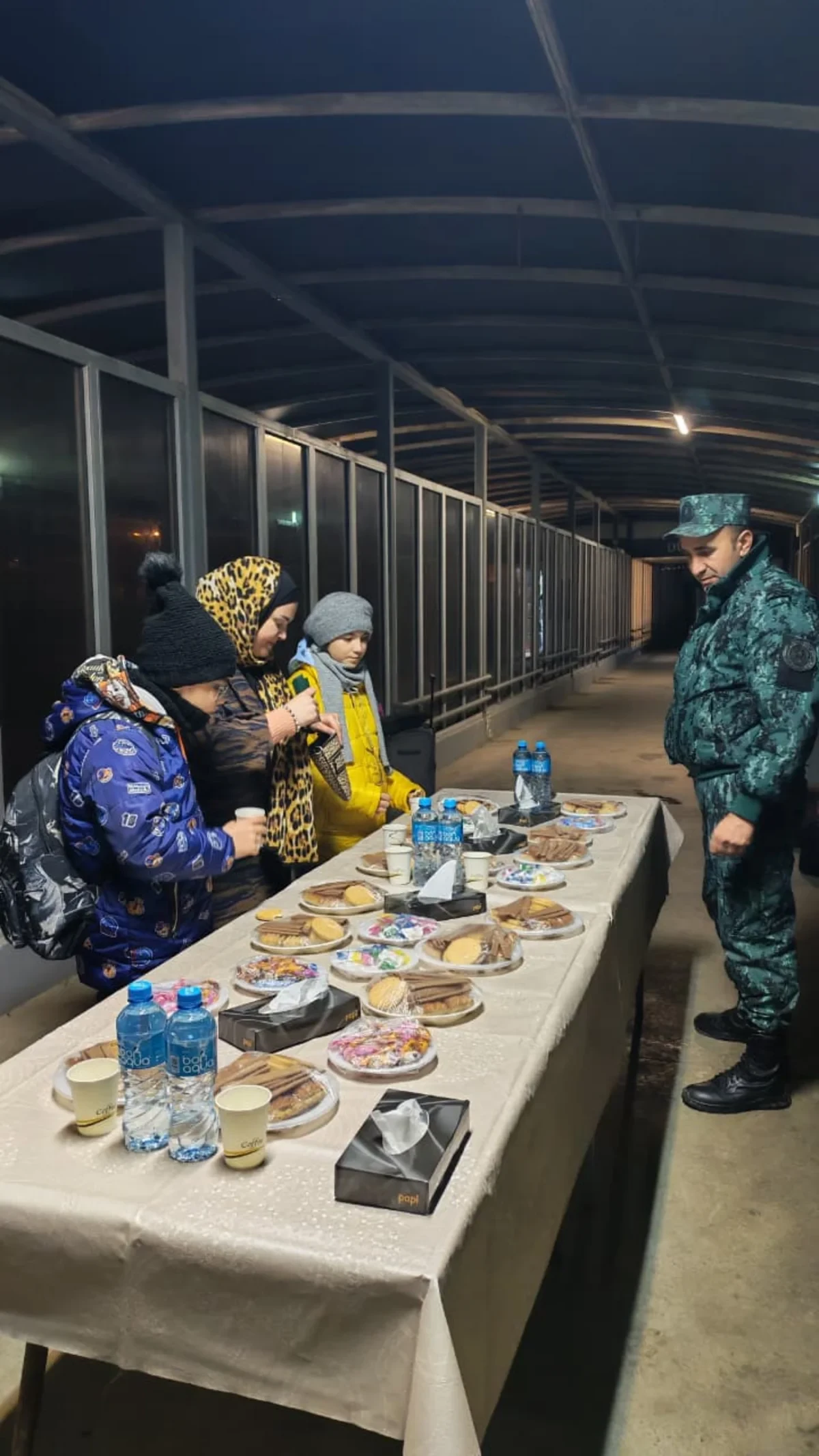 Azərbaycan vasitəsilə İrandan 615 nəfər təxliyə olundu — 6