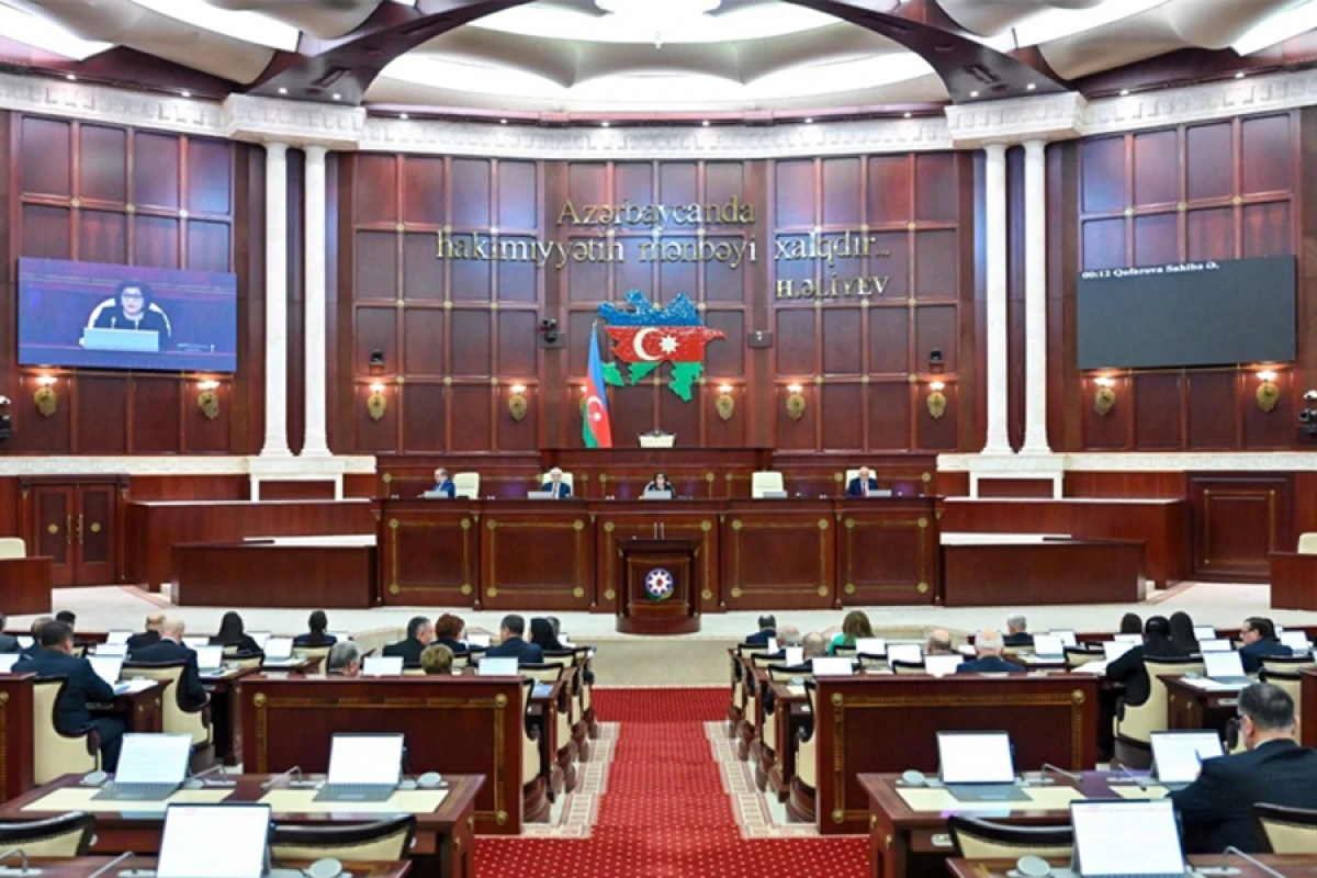 Milli Məclisin növbəti iclası başladı