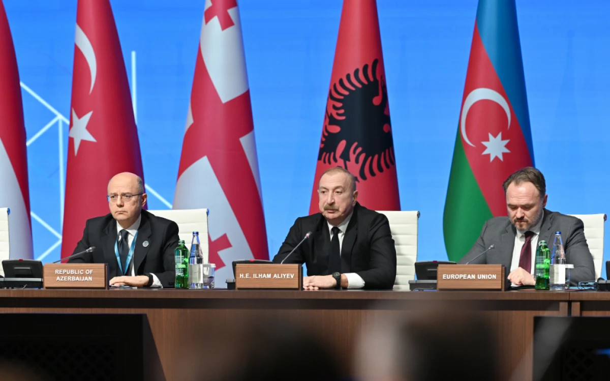 Prezident CDQ-nin Məşvərət Şurası çərçivəsində nazirlərin 12-ci iclasında iştirak etdi - YENİLƏNDİ — 5