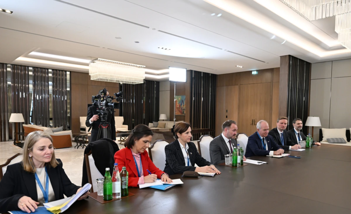 Prezident Avropa Komissiyasının enerji və mənzil siyasəti üzrə komissarını qəbul etdi — 3