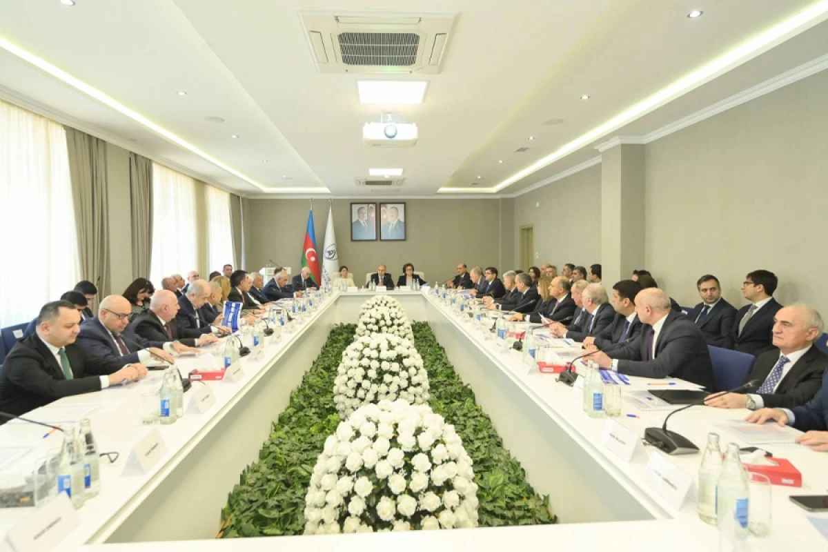 Ali təhsil müəssisələrinin rəhbərləri ilə görüş keçirildi