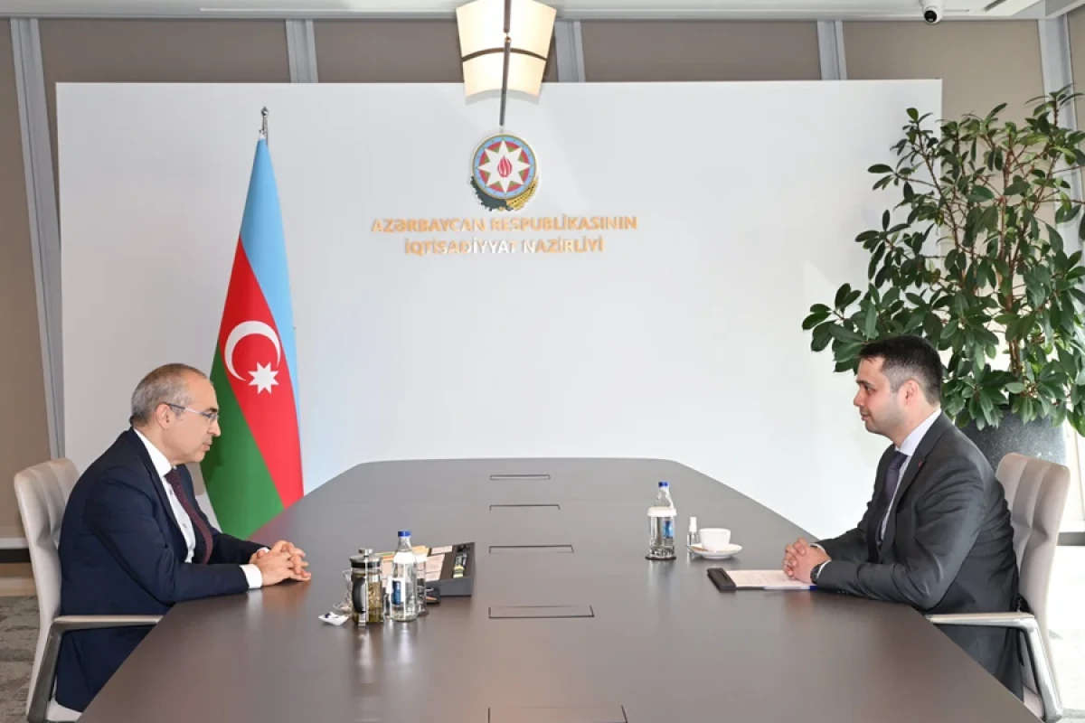Mikayıl Cabbarov IV "Yüksəliş" müsabiqəsinin qalibləri ilə görüşdü