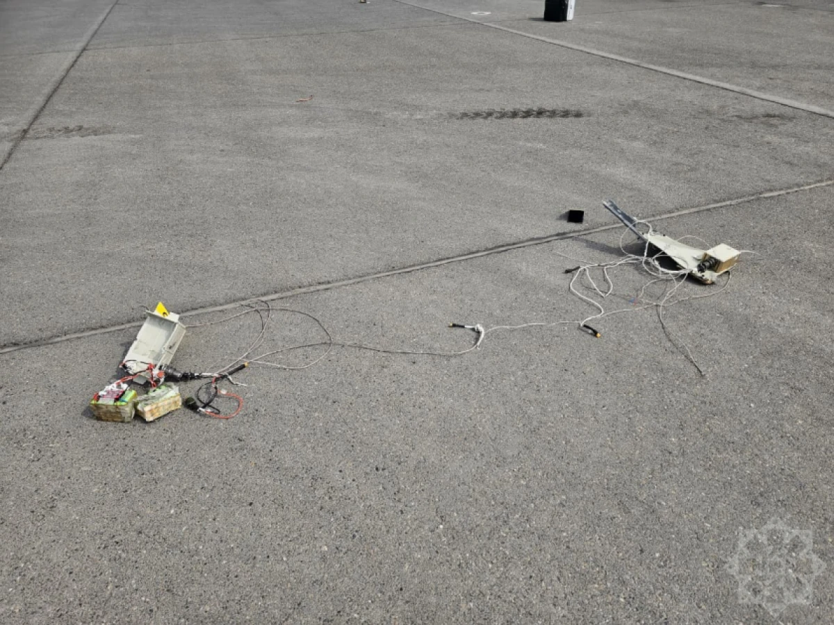 Naxçıvan aeroportuna düşən dronun qalıqları - (FOTO/VİDEO) — 1