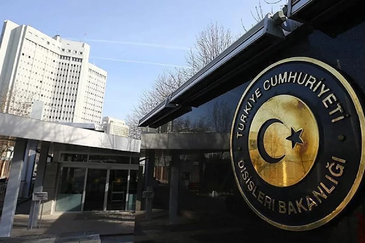 Türkiyə İrandan Naxçıvana PUA hücumunu pislədi