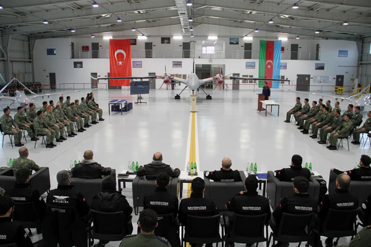 HHQ-də Bayraktar kursunun buraxılış mərasimi keçirildi