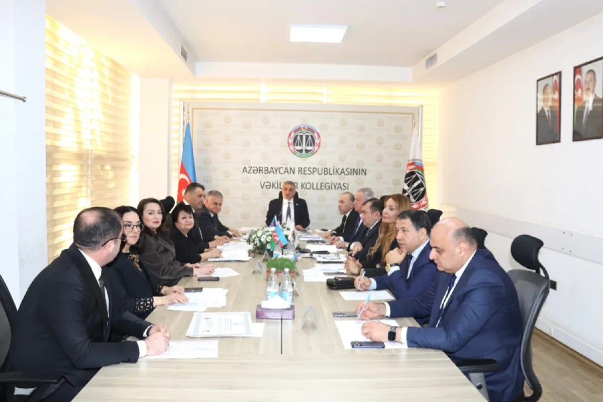 Vəkillər Kollegiyasından bir vəkil xaric olundu, üçü cərimələndi