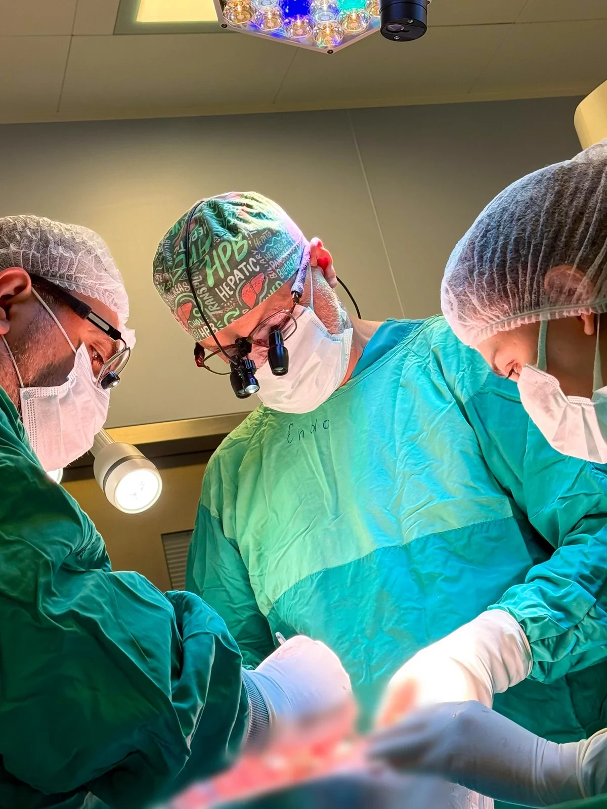 Son bir ildə Yeni Klinikada yeddi böyrək transplantasiyası həyata keçirilib — 1
