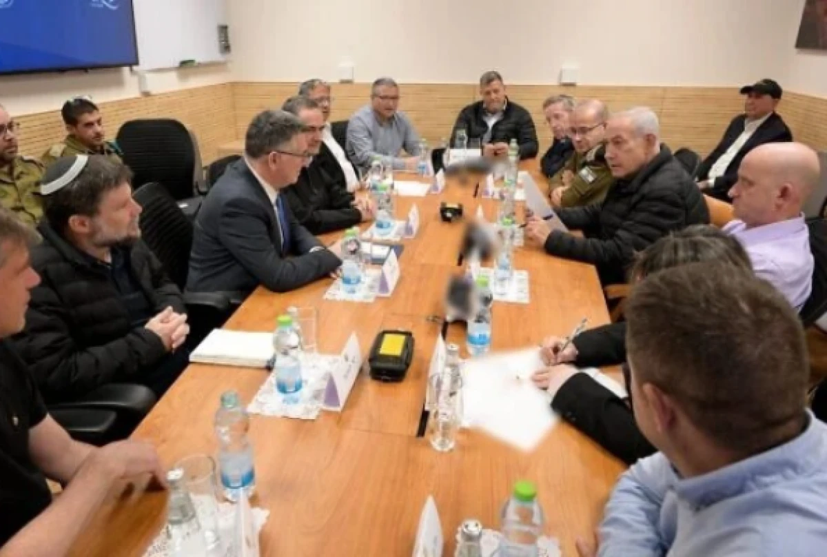 Netanyahu İranla bağlı yüksək vəzifəli şəxslərlə  görüşdü