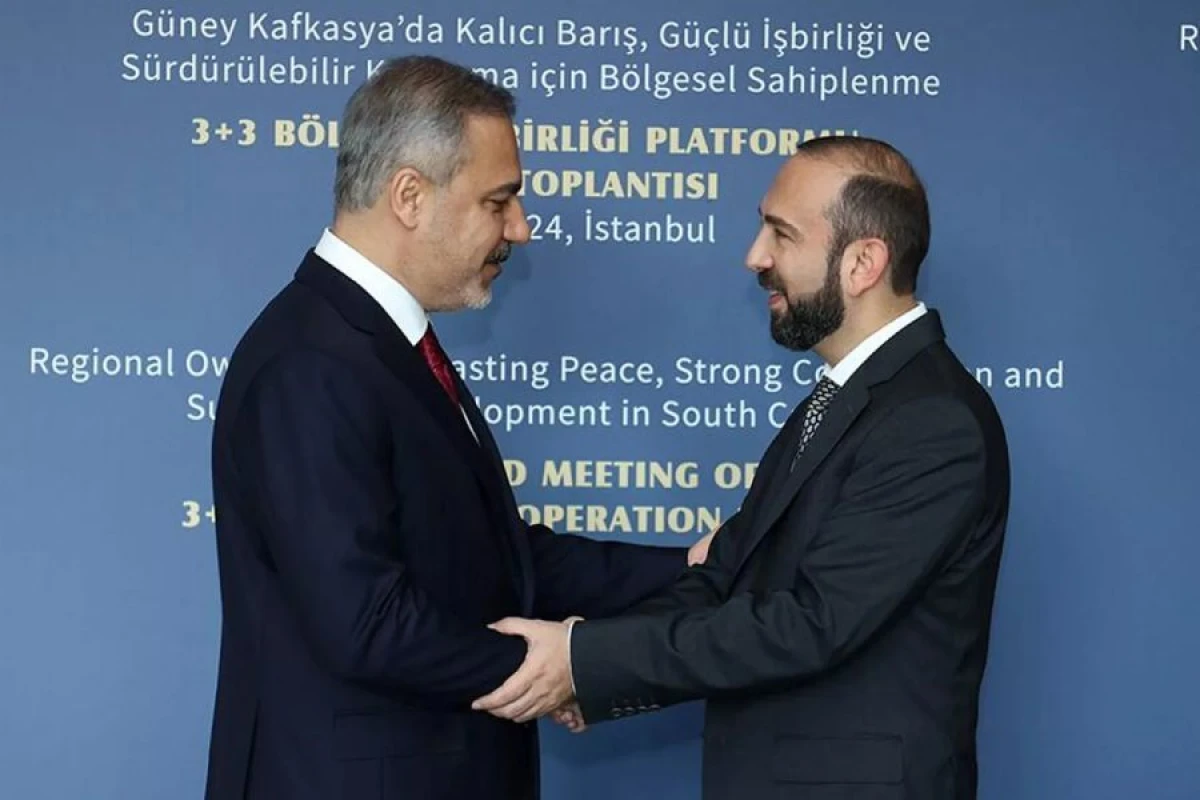 Mirzoyan və Fidan Yaxın Şərqdəki vəziyyəti müzakirə etdilər