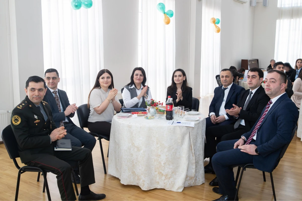 Valideyn himayəsindən məhrum uşaqların cəza çəkən anaları ilə görüşü təşkil edildi — 6