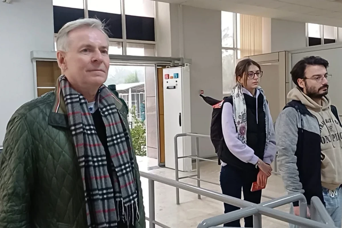 Avstriyanın beş diplomatı İrandan Azərbaycana təxliyə edildi