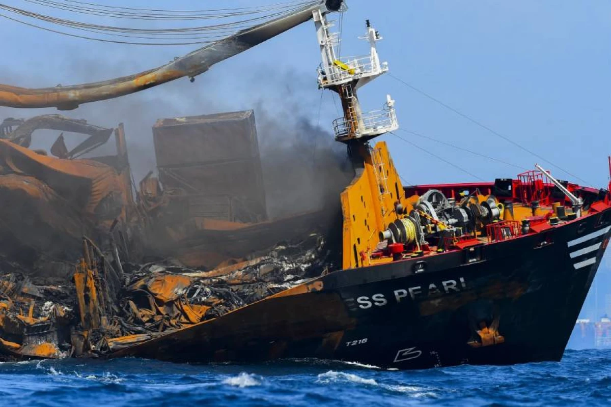 Tanker partlayışı Şri-Lankanın kurort bölgələrini iflic etdi
