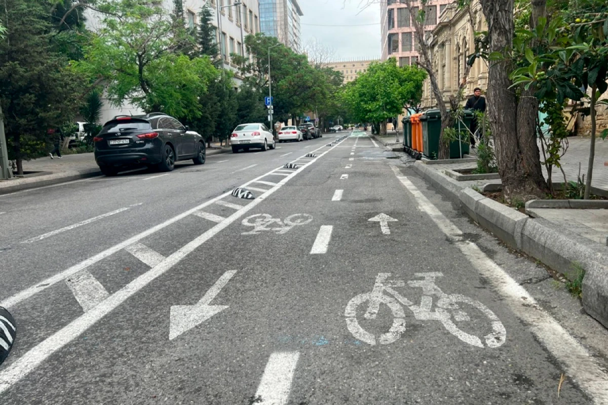 Daha 5 kəsişmədə svetoforlara velosiped bölmələri quraşdırıldı