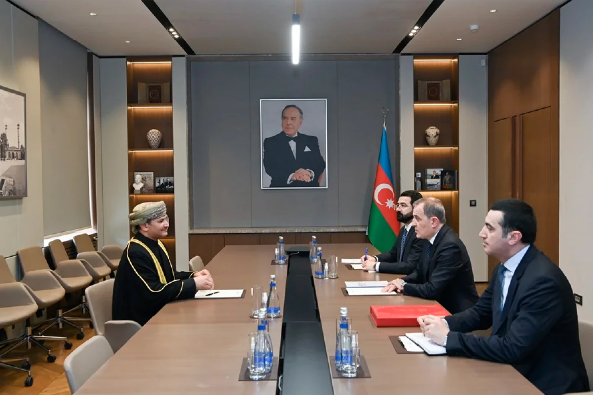 Ceyhun Bayramov Omanının qeyri-rezident səfirini qəbul etdi
