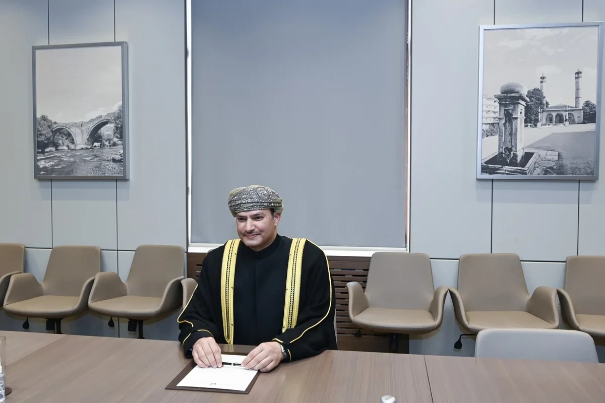 Ceyhun Bayramov Omanının qeyri-rezident səfirini qəbul etdi — 3
