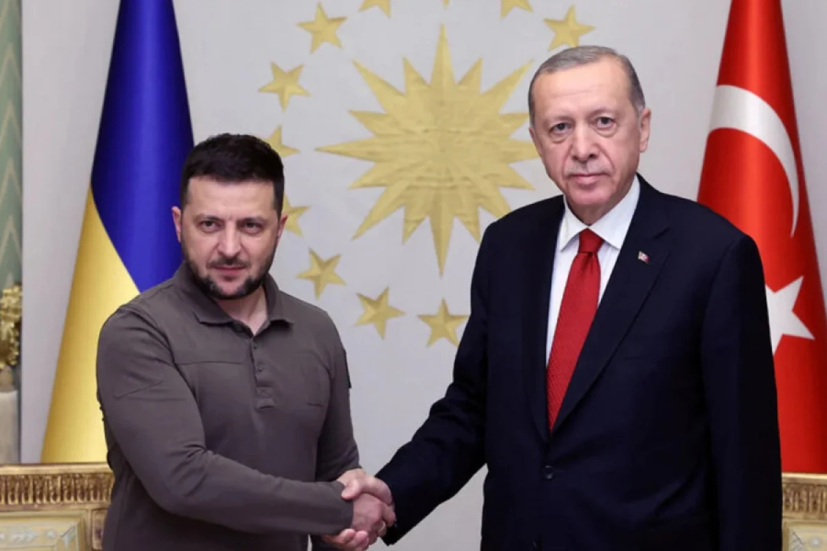 Zelenski və Ərdoğan İran ətrafındakı vəziyyəti müzakirə etdilər