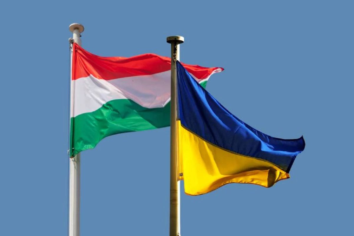 Macarıstan Ukrayna bankının vəsaitlərini dondurdu
