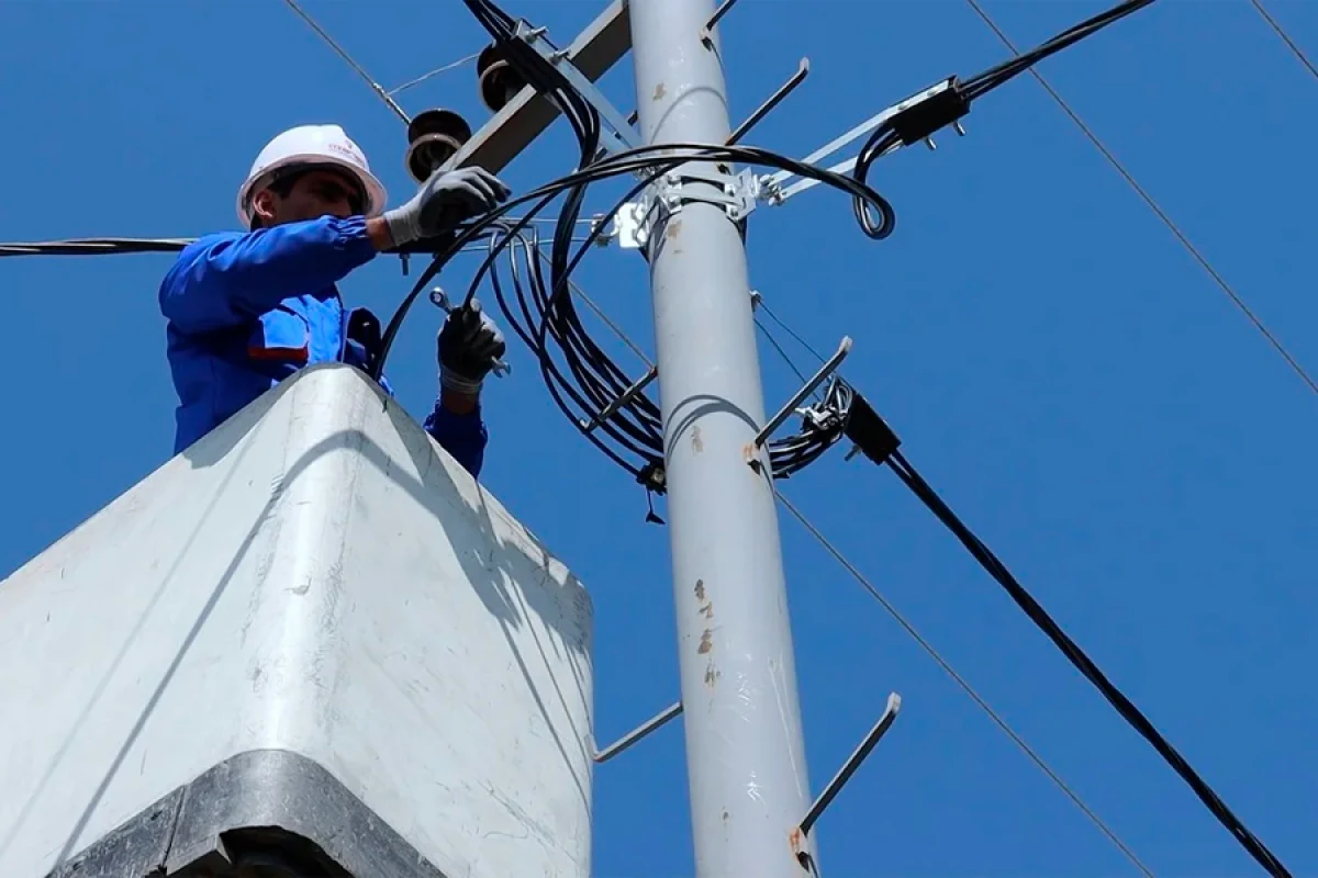 "Azərişıq" Ağcabədinin bir sıra kəndlərinin elektrik şəbəkəsini yeniləyir